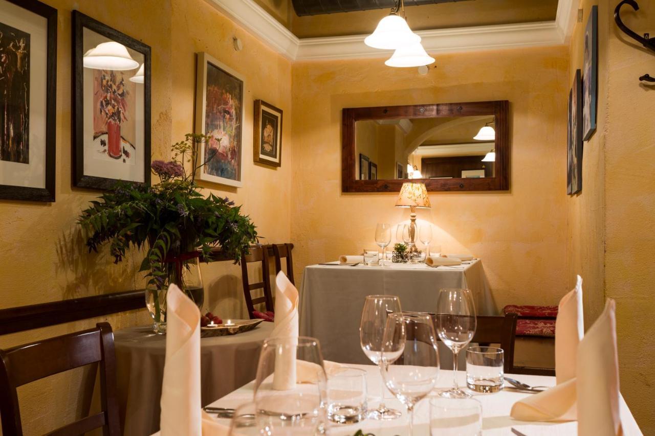 Rooms & Restaurant Ostarija โดเลนิสเก ทอปลิตเซ ภายนอก รูปภาพ